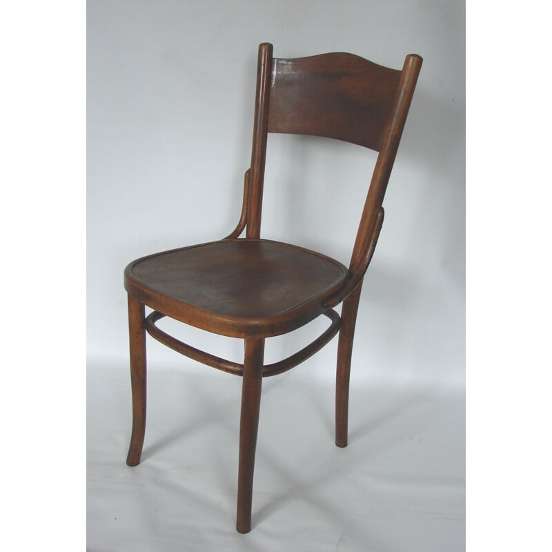 Vintage beech chair by Thonet 1920