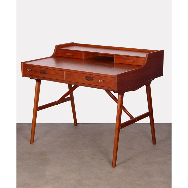 Vintage desk by Arne Wahl Iversen, Scandinavian model 64 1960