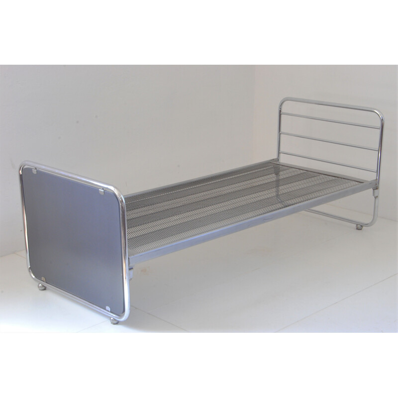 Vintage Chrome-plated vintage bed by Willem Hendrik Gispen for Gispen, 1930s 