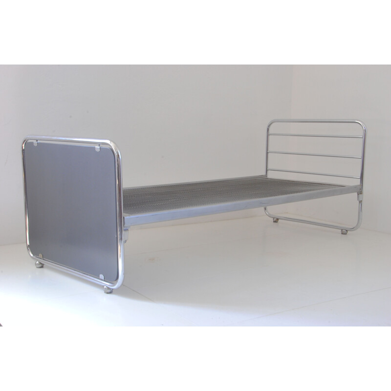 Vintage Chrome-plated vintage bed by Willem Hendrik Gispen for Gispen, 1930s 