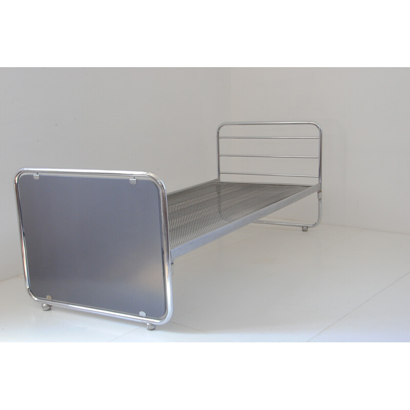 Vintage Chrome-plated vintage bed by Willem Hendrik Gispen for Gispen, 1930s 