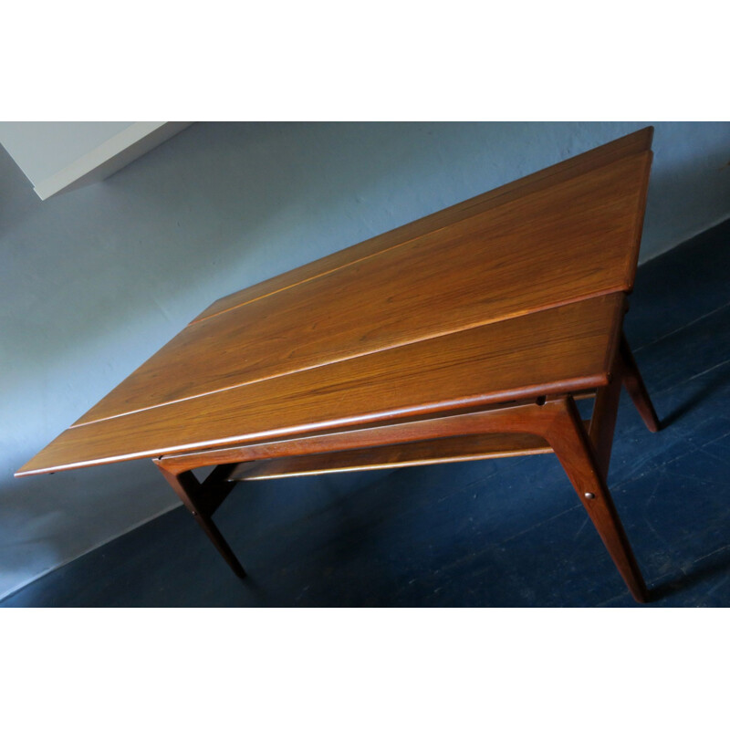 Large vintage metamorphic Elevator table Kai Kristiansen 1960