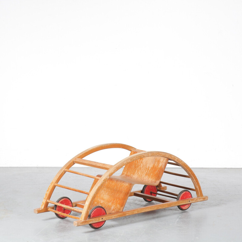 Chaise d'enfant vintage Schaukelwagen, Hans Brockagne & Erwin Andrä 1950