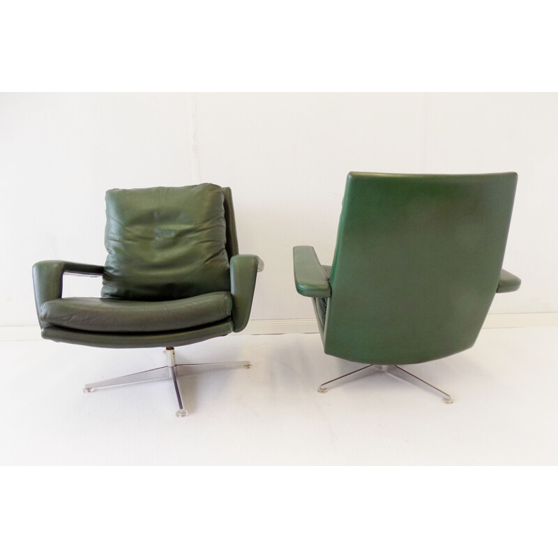 Paire de fauteuils vintage en cuir vert Hans Kaufeld 1960 