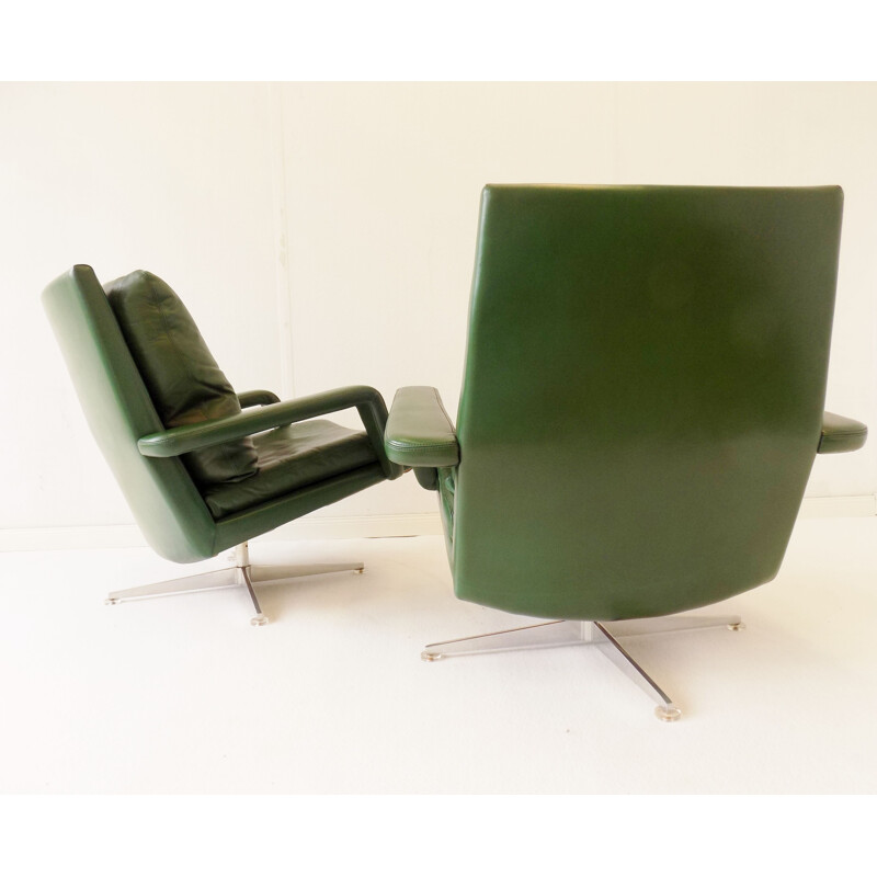 Paire de fauteuils vintage en cuir vert Hans Kaufeld 1960 