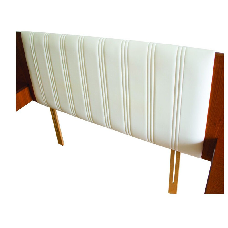 Mid Century Teak Headboard with 2 Floating Bedside tables by V B Wilkins, G Plan Fresco 1960s