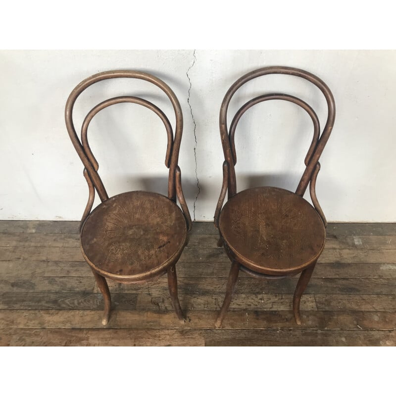 Pair of vintage Thonet bentwood chairs 1950