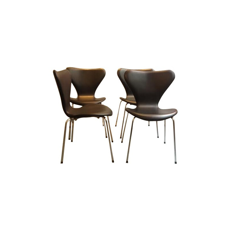 3107 4 chairs, Arne JACOBSEN - 1980s