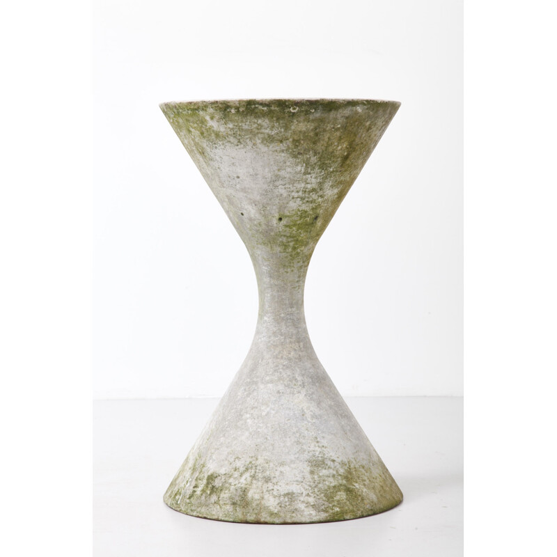 Diabolo flower pot in cement, Willy GUHL - 1951