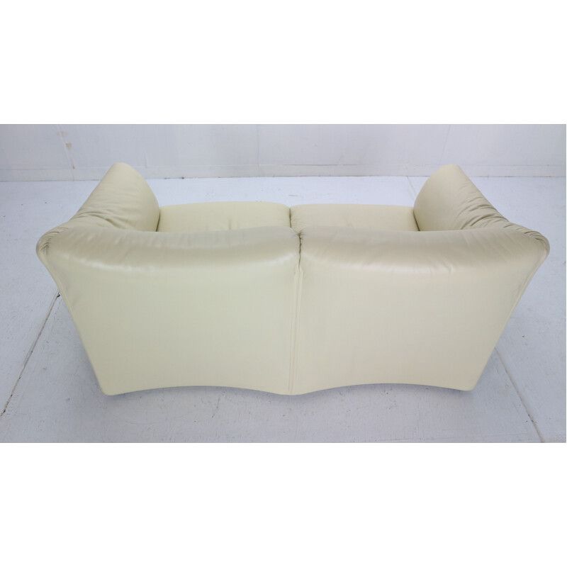 Vintage 2-Sitzer-Sofa aus Leder und Stahl von Mario Bellini für Cassina, Italien 1970