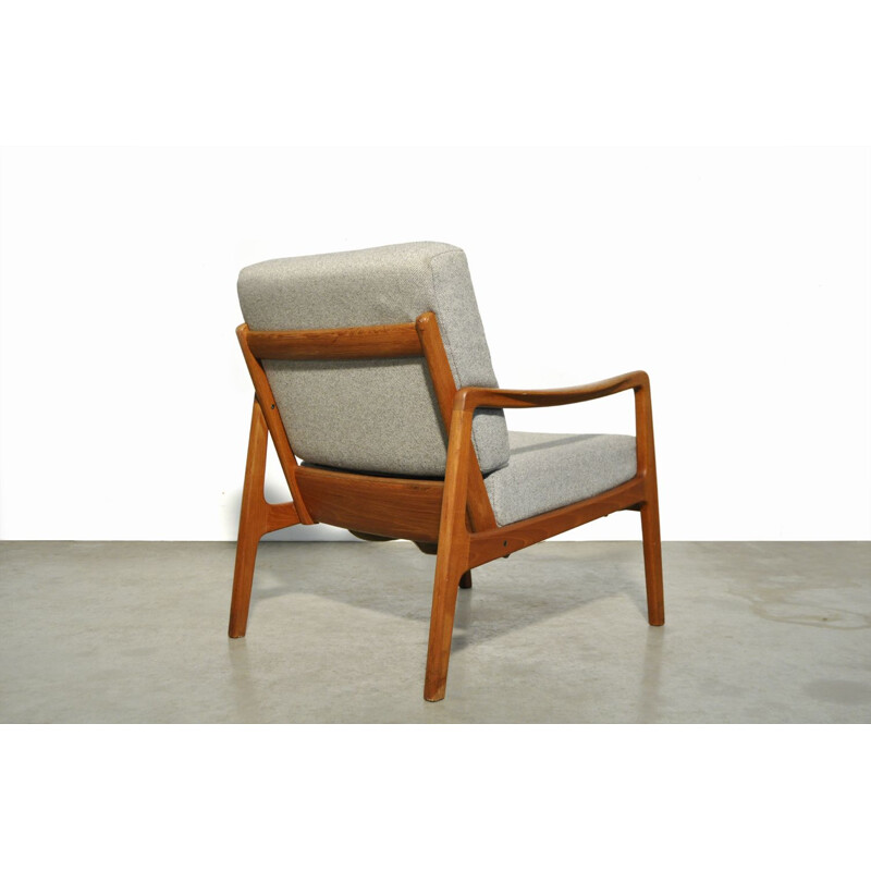 Pair of Mid-century easy chairs fd109 by Ole Wanscher for France & Son teak Danish 1960