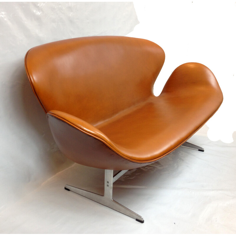 Sofa modèle "Swan", Arne JACOBSEN - années 60