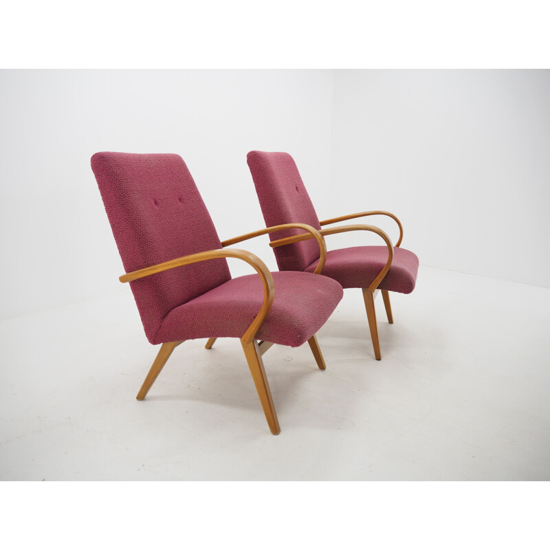 Pareja de sillones vintage de madera y tela de Jindrich Halabala, Checoslovaquia 1960