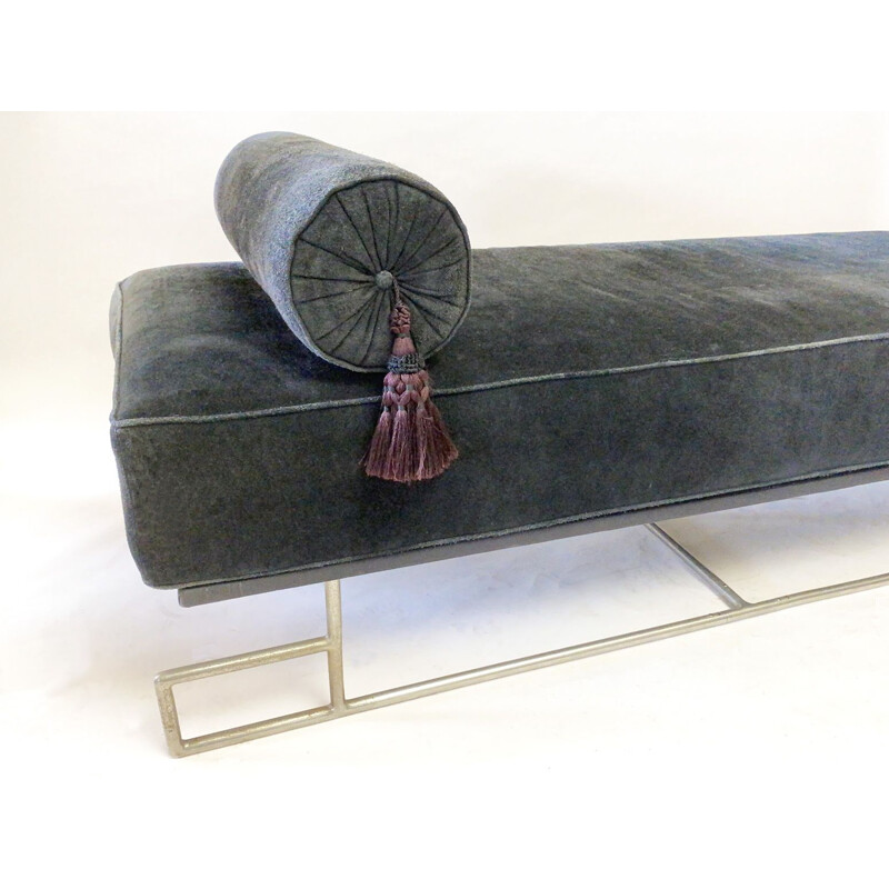 Vintage Bauhaus Daybed, chrome-plated Tubular Steel with a Leather Mattress and Pillow, Art Deco  France, 1930s