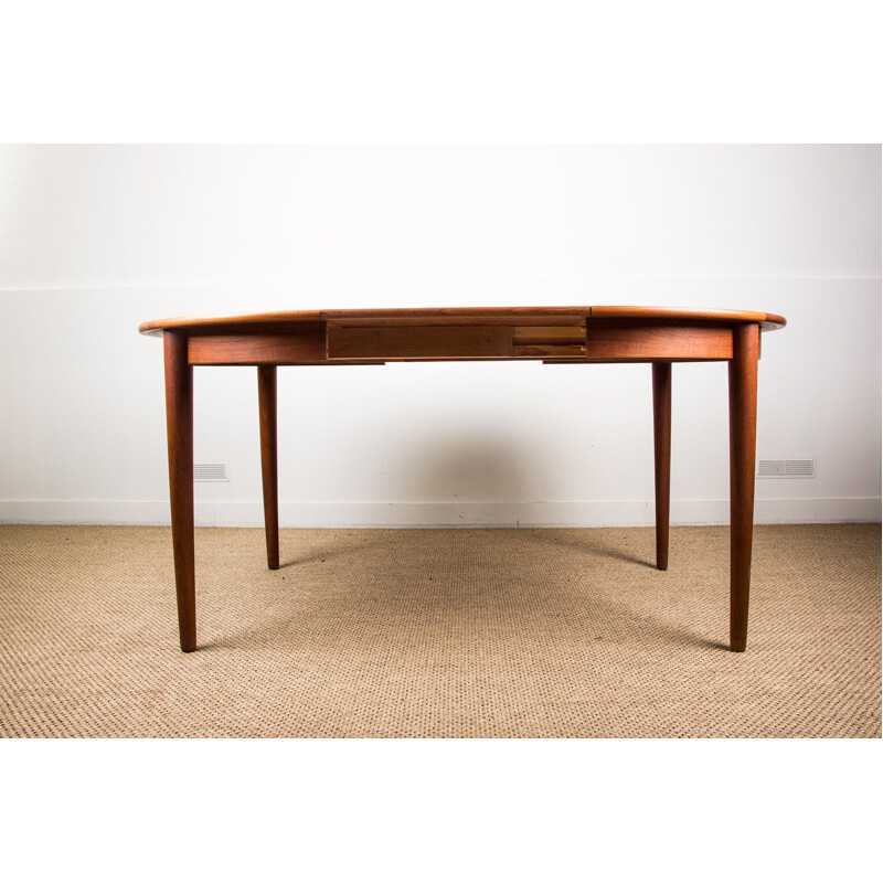 Vintage Danish Extendable Teak Dining Table MSK Møbler 1960