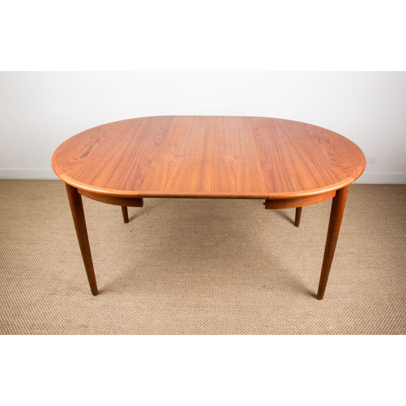 Vintage Danish Extendable Teak Dining Table MSK Møbler 1960