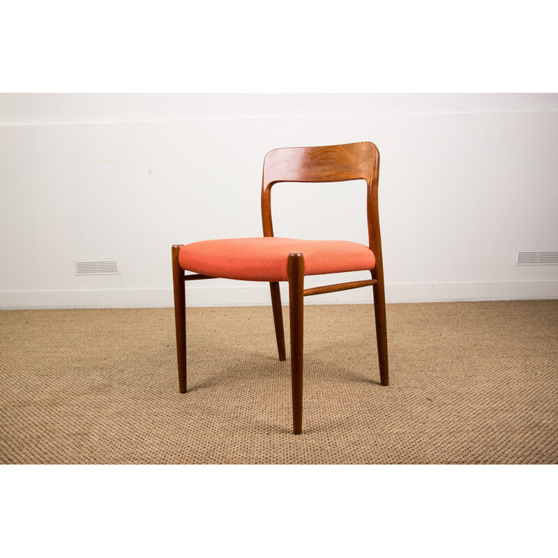 Suite of 4 vintage chairs in Teak and light red fabric N 75 from N.O.Moller Danoises