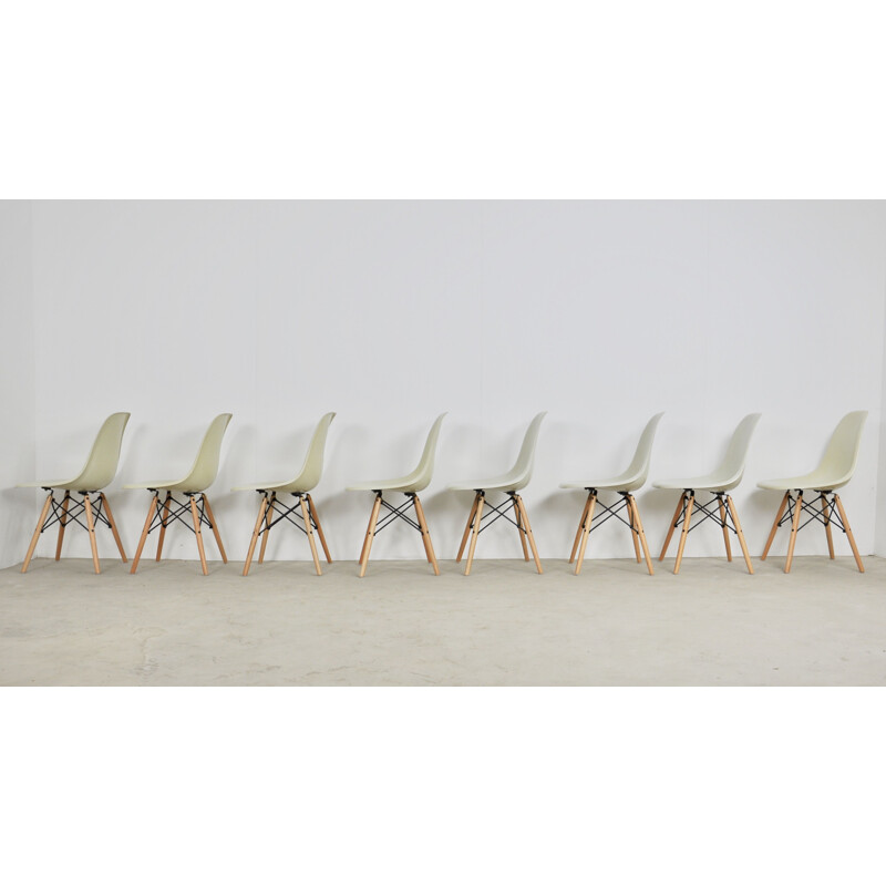 8 Chaises Vintage DSW de Charles & Ray Eames pour Herman Miller, 1982