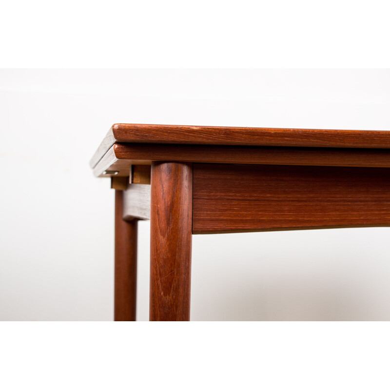 Vintage extensible teak dining table rectangular model by Dyrlund Danoise
