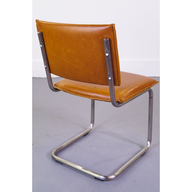 Vintage Cognac Leather Cantilever chair with brushfaded aluminium frame