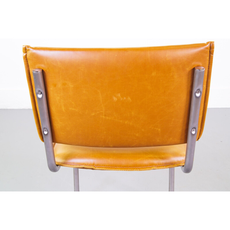 Vintage Cognac Leather Cantilever chair with brushfaded aluminium frame