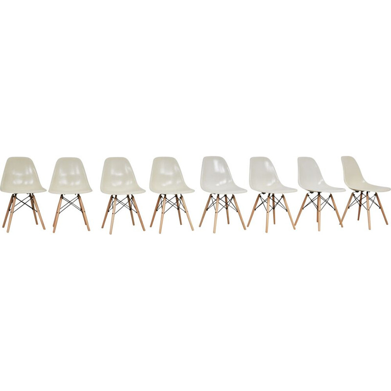 8 Chaises Vintage DSW de Charles & Ray Eames pour Herman Miller, 1982