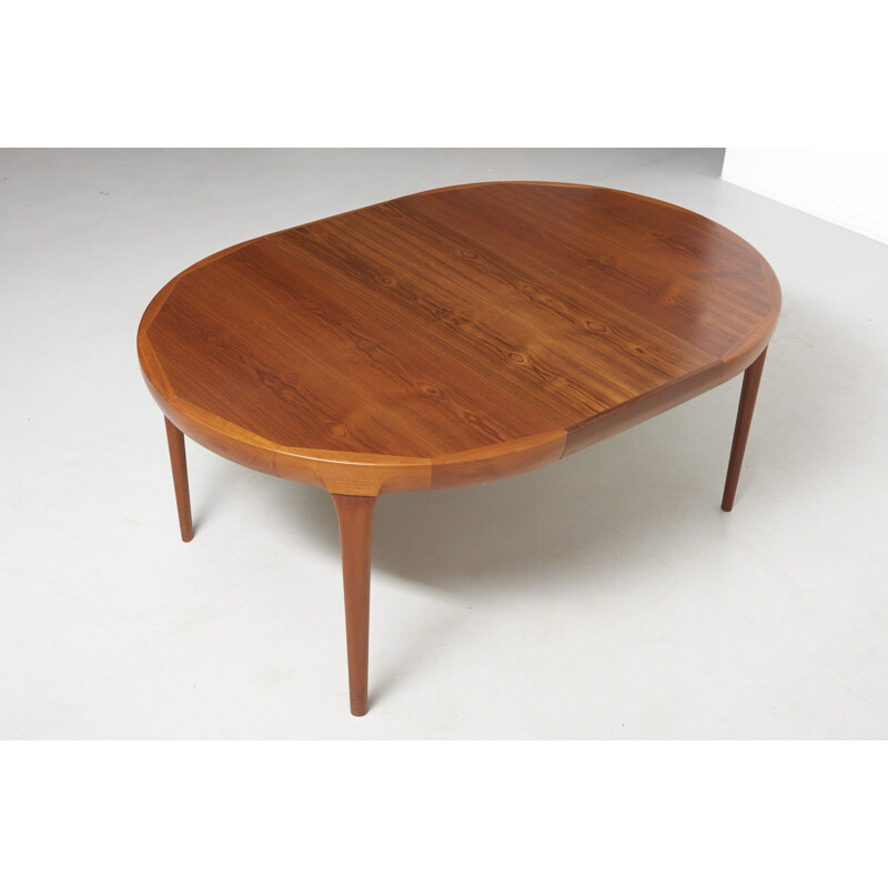 Table ronde vintage avec 2 rallonges par Ib Kofod-Larsen pour Faarup Møbelfabrik, Danemark 1960