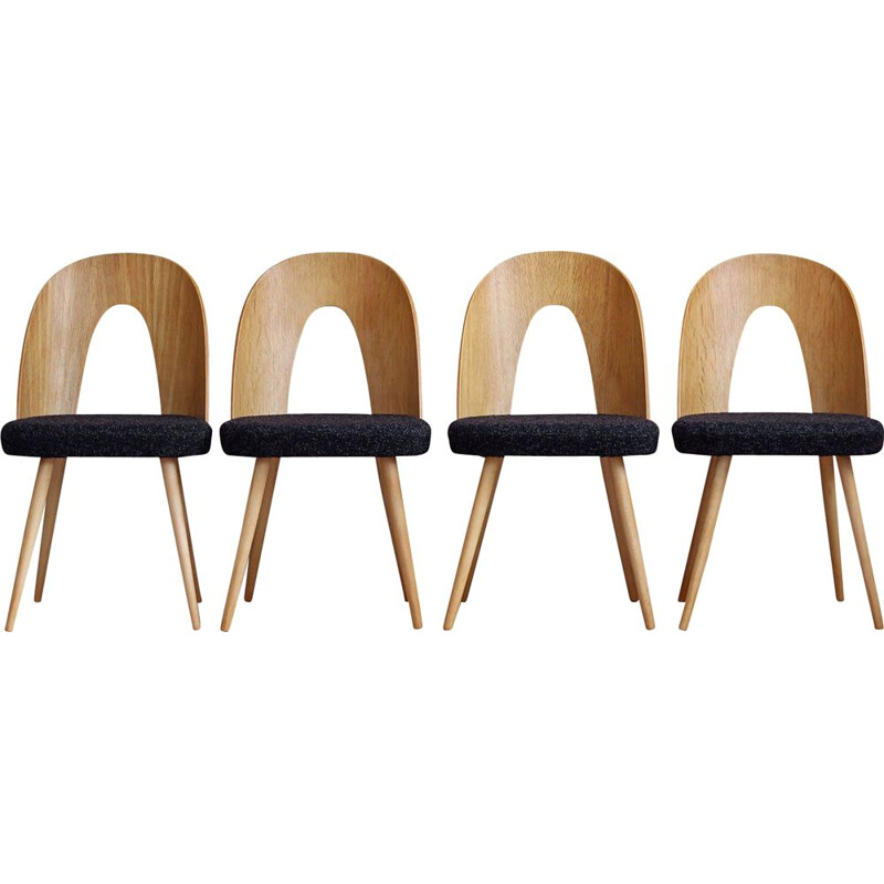 Ensemble de 4 chaises vintage  par Antonin Šuman 