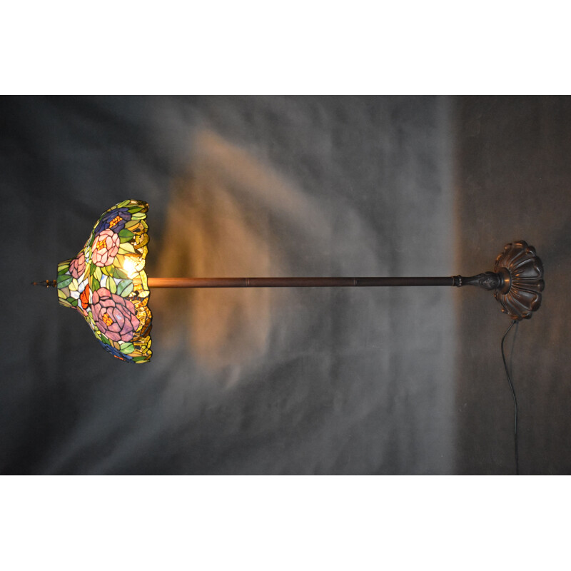 Lampadaire vintage avec un papillon Tiffany