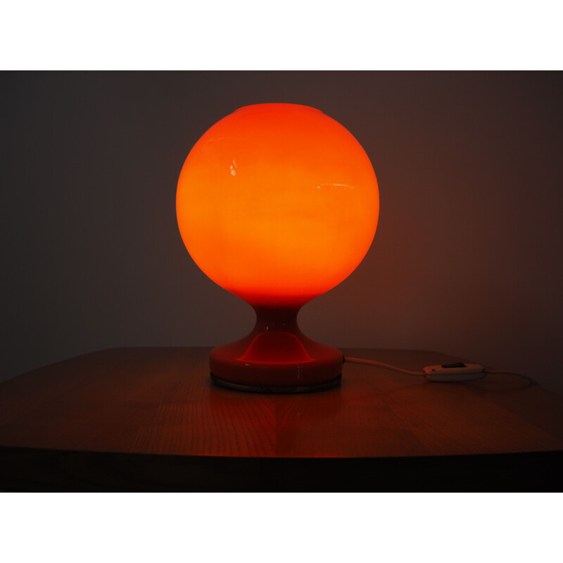Lampe de table vintage en verre rouge par Stefan Tabery pour l'OPP Jihlava 1970