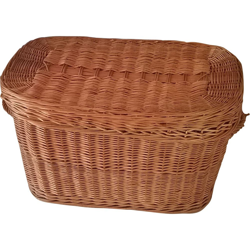 Vintage wicker chest 