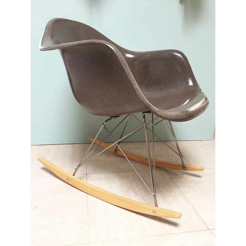 Rocking-chair vintage Charles & Ray Eames Herman Miller & Vitra 1970