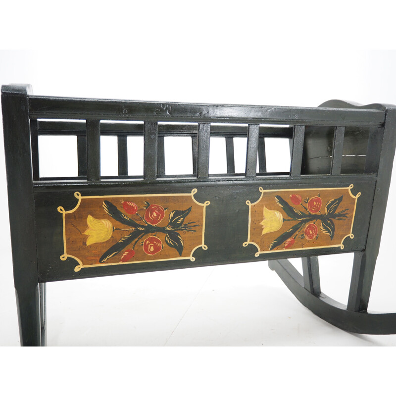 Vintage Folk Art Painted Rocking Cradle, 1830s