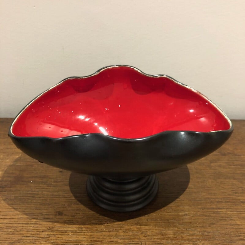 Vintage black and red ceramic pocket tray, 1950