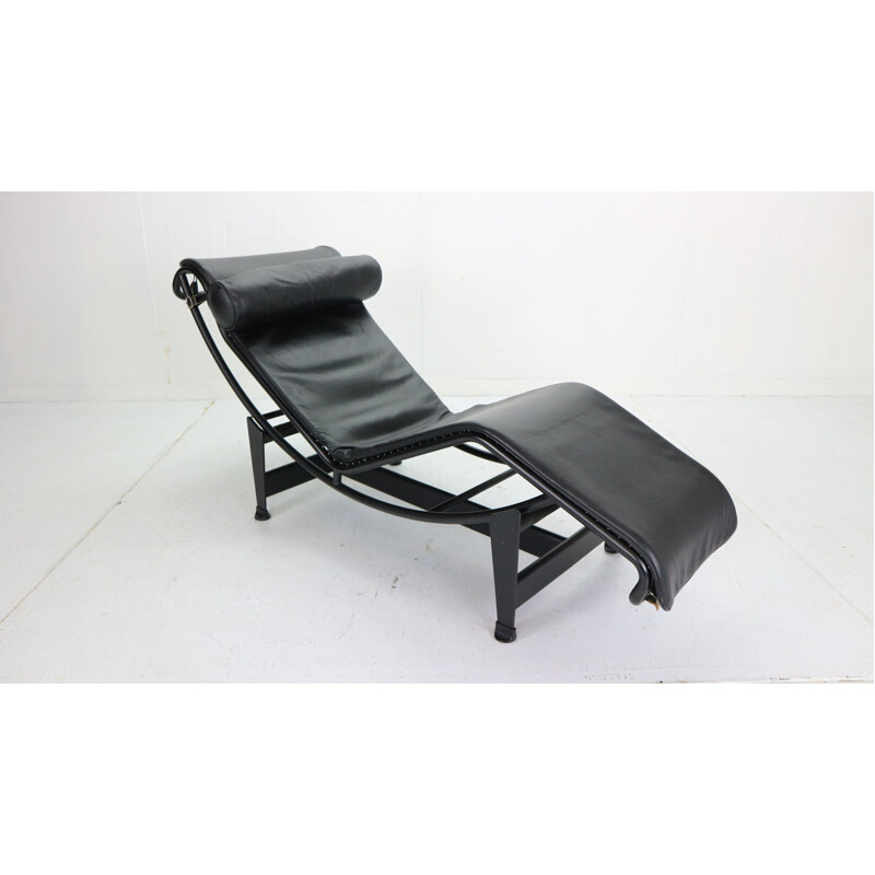 Vintage Chaise Lounge Chair by Cassina, Le Corbusier LC4 Black on Black  1970