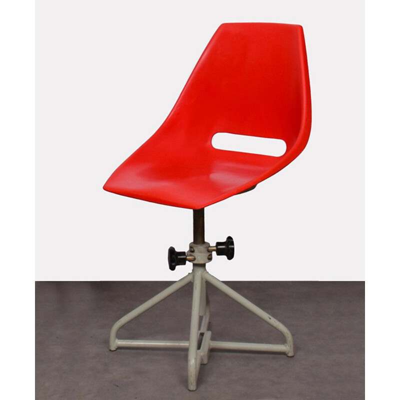 Vintage red chair by Miroslav Navratil for Vertex, 1960