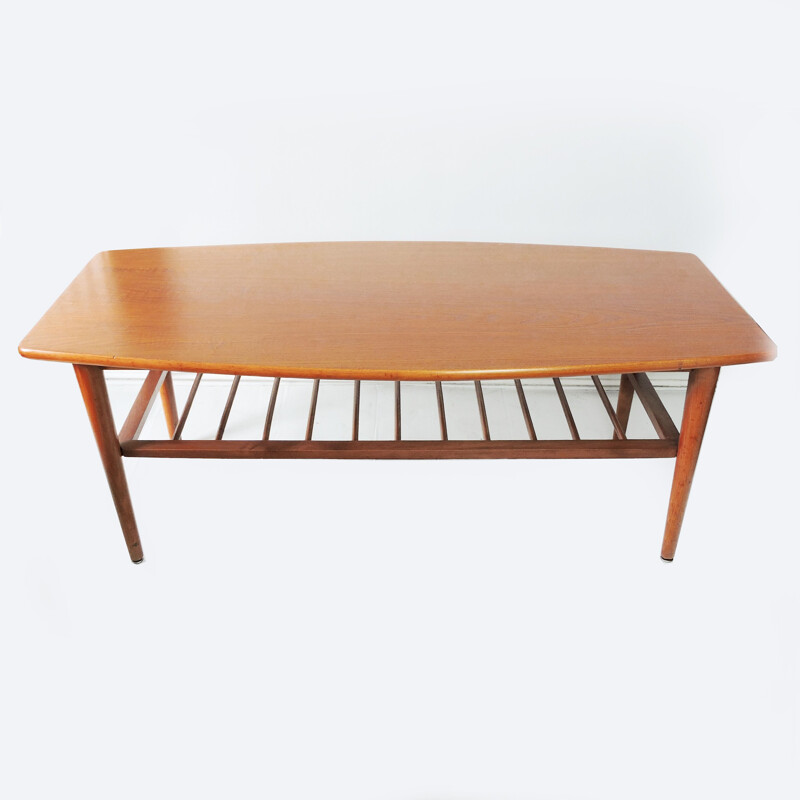 Table basse vintage en bois avec porte-revues 1960