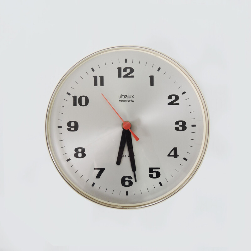 Vintage Quartz Wall Clock by Ultralux, 1960s