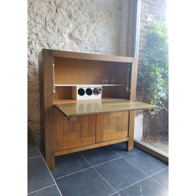 Vintage brutalist  Oak Bar 