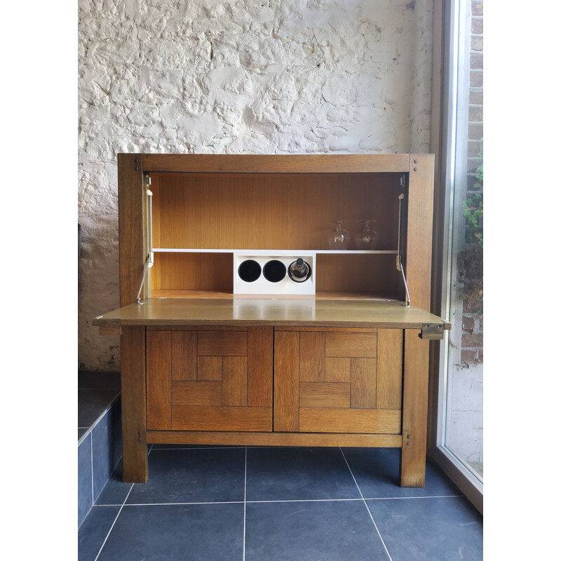 Vintage brutalist  Oak Bar 