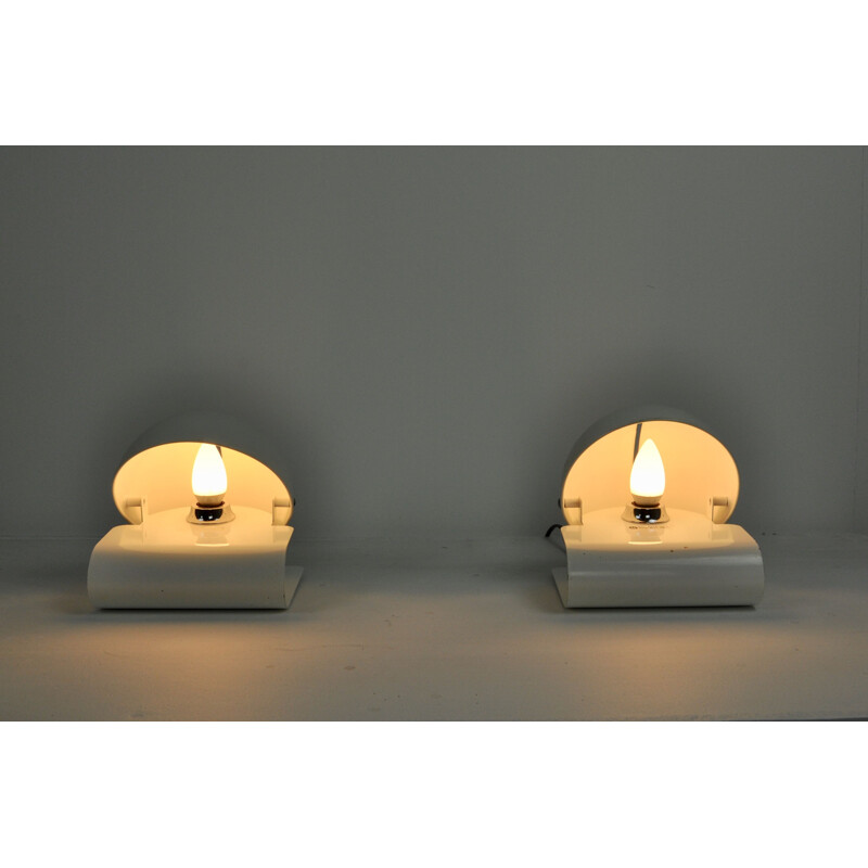 Pair of vintage White Bugia Table Lamps by Giuseppe Cormio for IGuzzini, 1970s