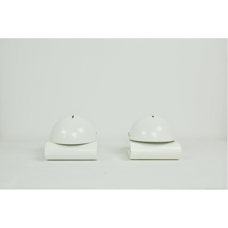 Pair of vintage White Bugia Table Lamps by Giuseppe Cormio for Guzzini, 1970s