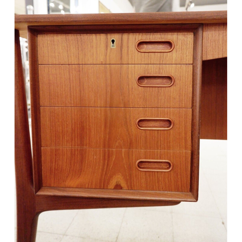 Vintage Sven Aage Madsen teak desk for Sigurd Hansen - Denmark, 1960