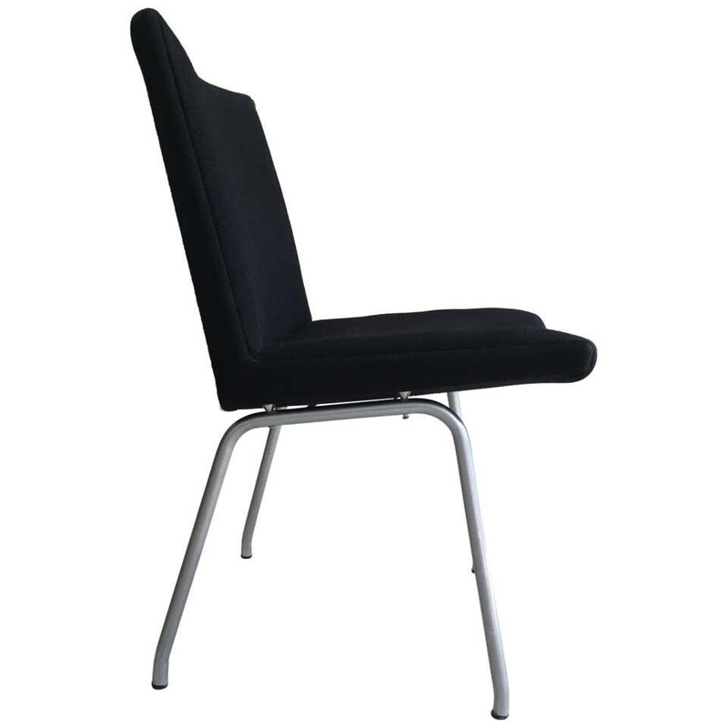 Vintage Airport Chair Reupholstered in Black Fabric Hans J. Wegner danish 1960s