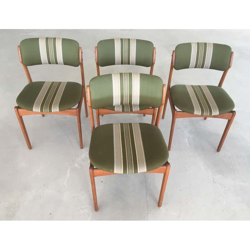 Set di 4 sedie vintage in teak, Inc. 1960 Tappezzeria Erik Buch