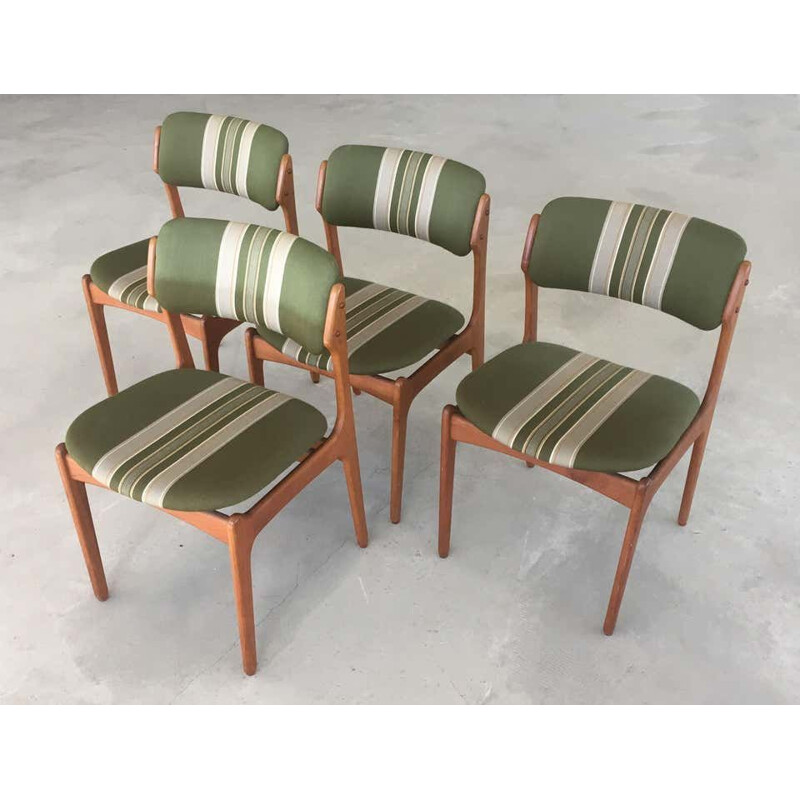 Set van 4 vintage teakhouten stoelen, Inc. 1960 Herstoffering Erik Buch