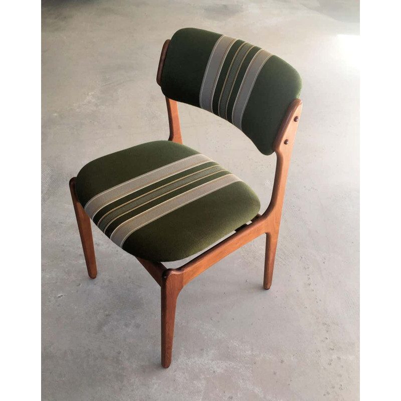 Conjunto de 4 cadeiras de teca vintage, Inc. 1960 Reupholstery Erik Buch