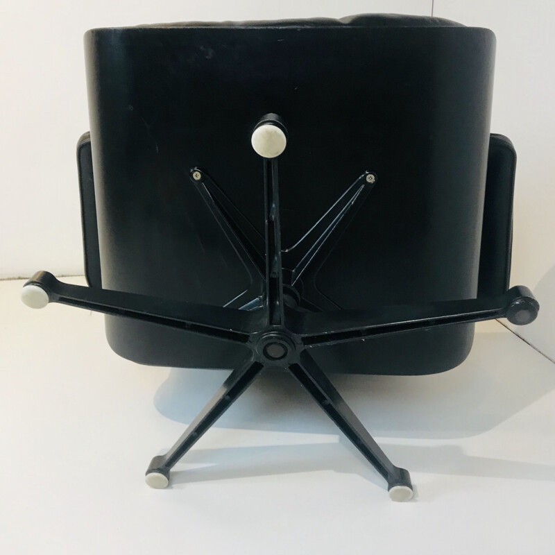 Vintage Lounge Chair by Charles & Ray Eames for Herman Miller, USA  1970s