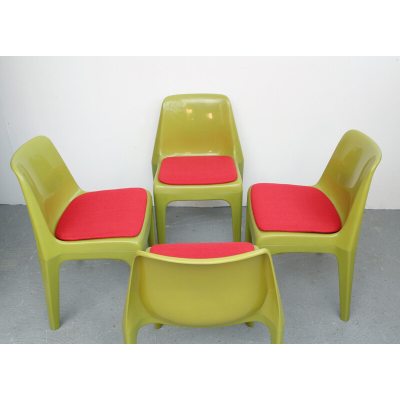 Set of 4 chairs in green plastic and pink fabric - 1970s