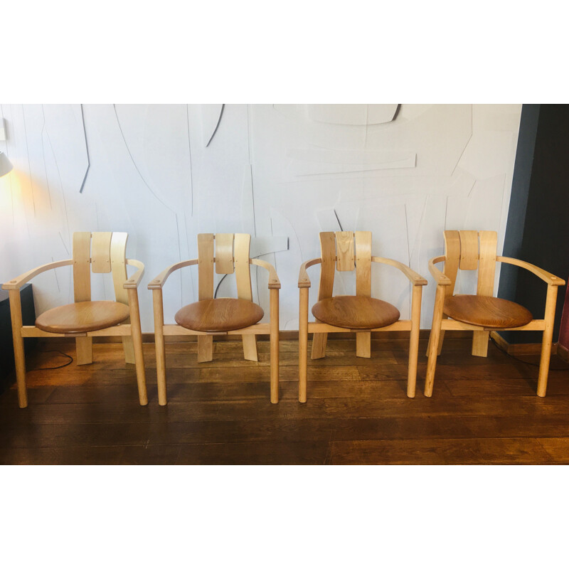 Set of 4 vintage chairs 1980